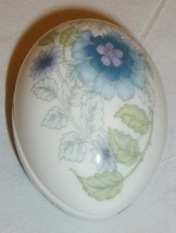 Beautiful Porcelain Wedgwood Egg Shaped Lidded Trinket Box Blue Flowers England - £9.59 GBP