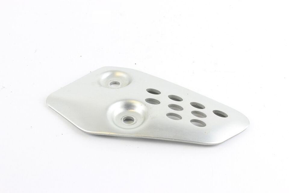 15 Yamaha FZ07 Right Rearset Rear Set Heel Guard Cover 1WS-27446-00-00 r... - $19.79