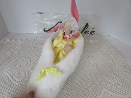 Annalee Doll 1992 Baby Girl Bunny In White Slipper Yellow Blanket 8&quot; With Tag - £13.39 GBP
