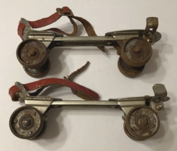 Vintage 50s 60s Clamp On Metal Roller Skates Chicago Pat. 1910193 Youth Straps - £10.36 GBP