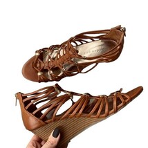 Women&#39;s Madden Girl Camel Brown Open Toe Wedge Sandals Zipper Gladiator ... - $484.45 MXN
