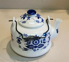 Vintage 6.5&quot; Blue Onion Blue Danube Style Teapot Metal Handle Made In Japan - £19.42 GBP
