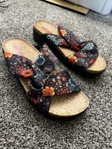 New Alegria By Pg Lite Women&#39;s Mylee Multicolor Floral Slide Sandals Siz... - £14.15 GBP