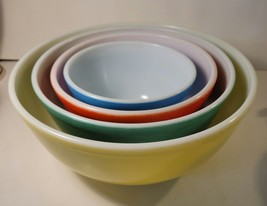 Pyrex Nesting Mixing Bowls Complete Set of Four Primary Colors - £129.84 GBP