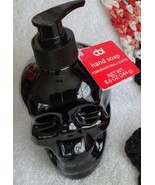 Halloween Black Skull Decanter Hand Soap - NWT - $164.45 MXN