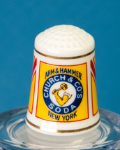 Franklin Mint Country Store Thimble Arm &amp; Hammer Soda Advertising Porcelain - £3.93 GBP