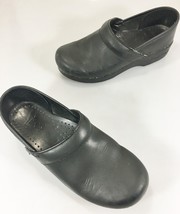 Dansko 39 EU 8.5-9 US Black Leather Stapled Clogs Mocs Shoes 2&quot; Heels - $29.89
