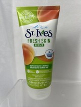 St Ives Apricot Fresh Scrub  Exfoliating Face Scrub, 6 oz - £5.60 GBP
