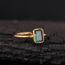 Emerald Ring, Bezel Set Ring, May Birthstone, Baguette Cut Stone Ring Jewelry - £41.92 GBP