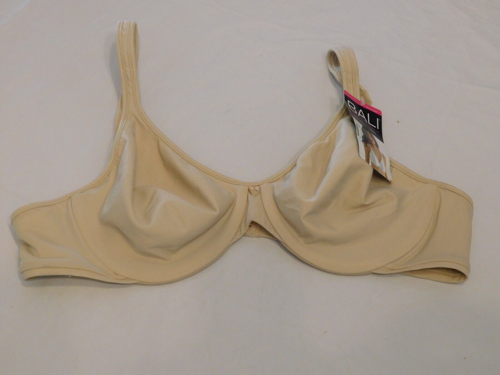Primary image for Bali Smoothing Bra Women's Ladies Size 40B Style 3383 Silky Smooth Lining NWT