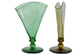 1920&#39;s Steuben Carder Era Fan Vase Pair, One green with castle etching, one ambe - £312.58 GBP
