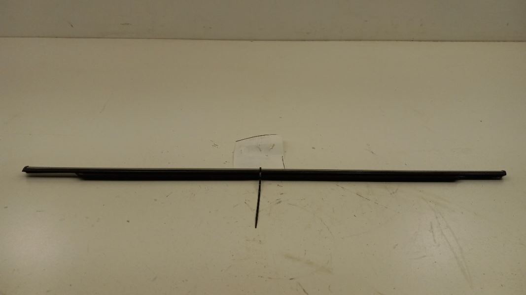 Mini Cooper Countryman Door Glass Window Weather Strip Trim Rear Right Passenger Item image 2