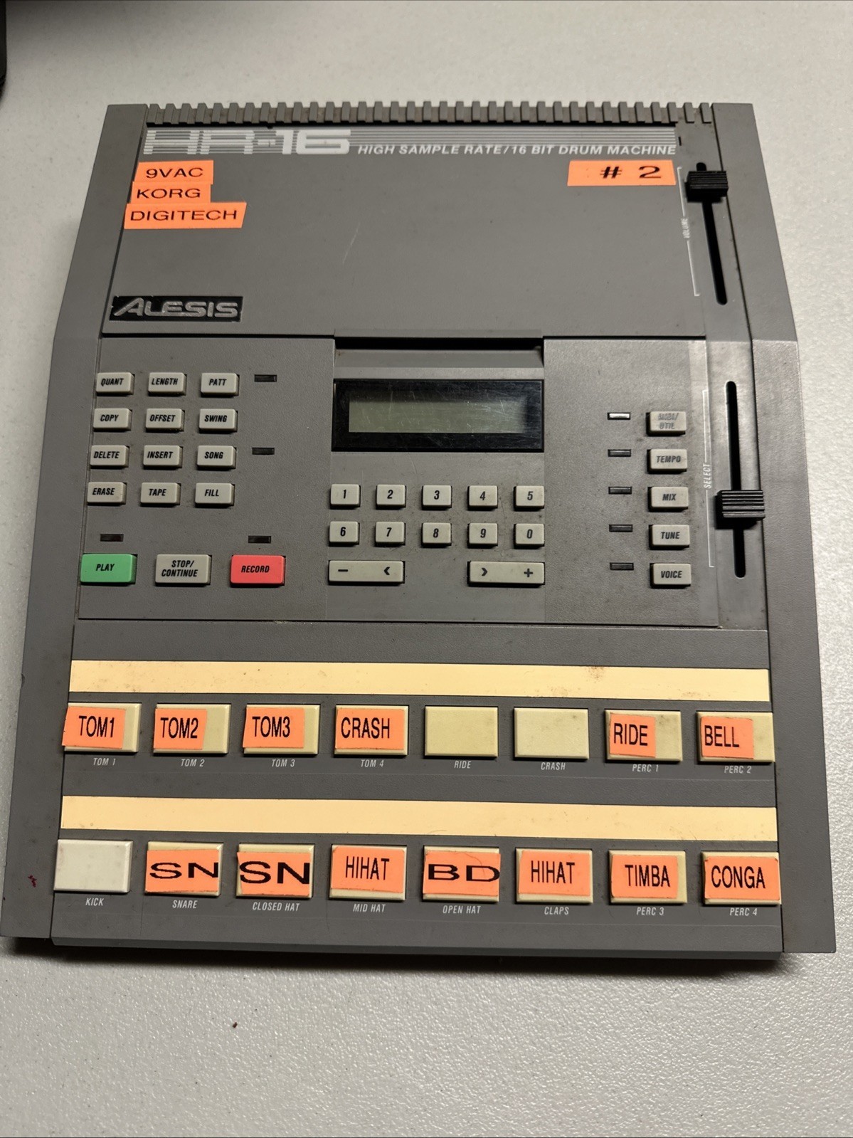 Vintage Alesis HR-16 High Sample Rate 16-Bit Drum Machine No A/C Adapter - $248.75