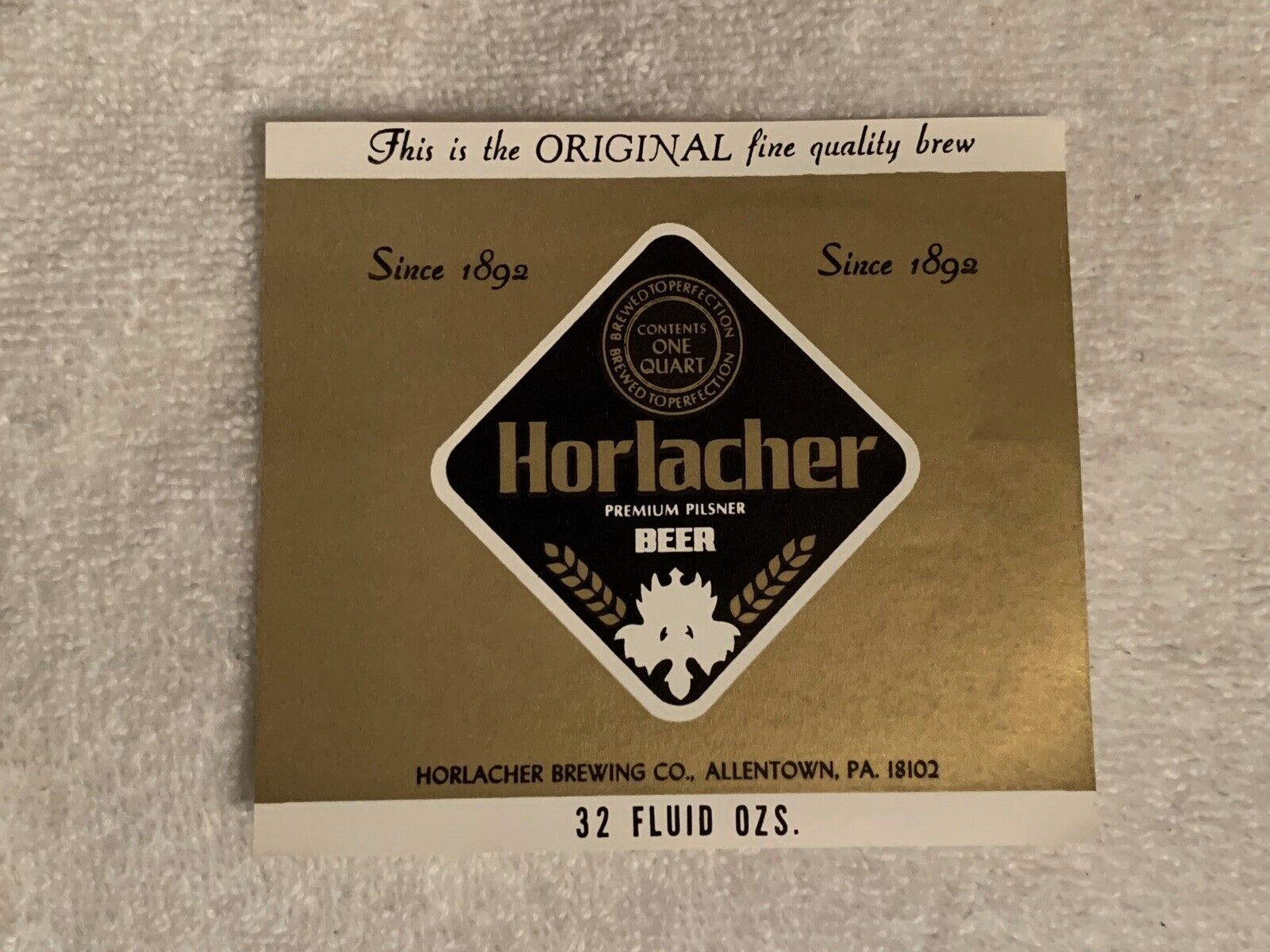 Primary image for HORLACHER PREMIUM PILSNER  BEER LABEL  32 fl oz  Great condition!!  See Pics!!!