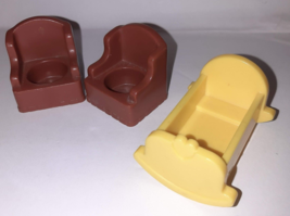 Vintage Fisher Price Little People #952 Brown Chairs Baby Cradle - £7.63 GBP