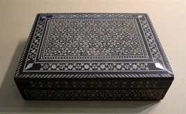Vintage Damask Islamic Micro Mosaic Inlaid Box With MOP c1950&#39;s Beautiful! - £48.23 GBP
