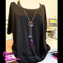 Queen of Spangles - Holographic Necklace Essie - Wide Neck Tee - L - £19.77 GBP