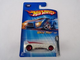 Van / Sports Car / Hot Wheels Whieat 108 #H6 - £8.70 GBP