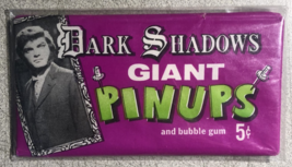 DARK SHADOWS vintage Giant Pinups unopened package (1969) Philadelphia Gum - $49.49