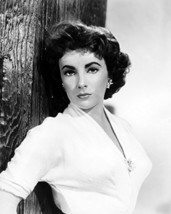 Elizabeth Taylor 16X20 Canvas Giclee - £54.05 GBP