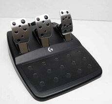 Logitech G923 Racing Wheel and Pedals for Xbox Series X|S, Xbox One and PC image 4