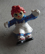 Vintage 1988 Vinyl Sitting Raggedy Ann Figurine 1 3/4&quot; Tall - £12.61 GBP