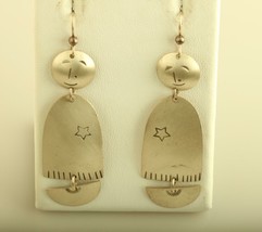 Vintage sterling silver southwestern Doll Cut Out Dangle Drop Earrings - £51.43 GBP