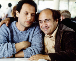 Billy Crystal Danny Devito Throw Momma From The Train 8X10 Photo Hugging - £7.62 GBP