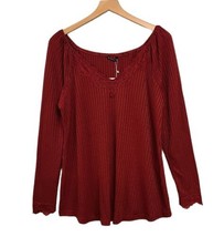 BloomChic  Top Womens Size 10 Brick Red Ribbed Knit Lace Trimmed V Neck  - $11.22