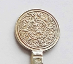 Collector Souvenir Spoon Mexico Puerto Vallarta Aztec Calendar Emblem Goldtone - £5.58 GBP