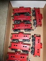 Lot of 8 Vintage S Scale American Flyer Caboose Cars 638 - £38.77 GBP