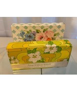 Lot Containing 2 Vintage Avon Soaps Country Garden and Lemon Velvet  Old... - €18,77 EUR