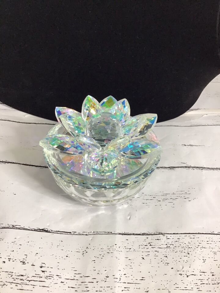Primary image for Trinket Dish Lotus Flower Petals Crystal Art Glass Prism Colorful Paperweight 4"