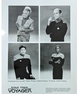 Star Trek Voyager Cast 10x8 1996 Original Press Photo  - £7.86 GBP