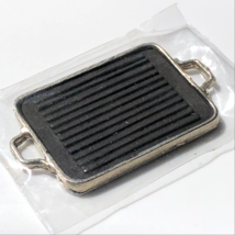 Dollhouse Miniature Metal Kitchen Griddle Pan with Ridges cook meat SS3015 - £6.27 GBP