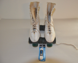 Vintage Roller Skates Roller Derby Girls Size 9 - £24.30 GBP