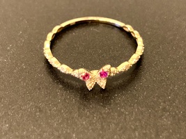 14k Gold Ring with Garnet size 6 - £100.94 GBP