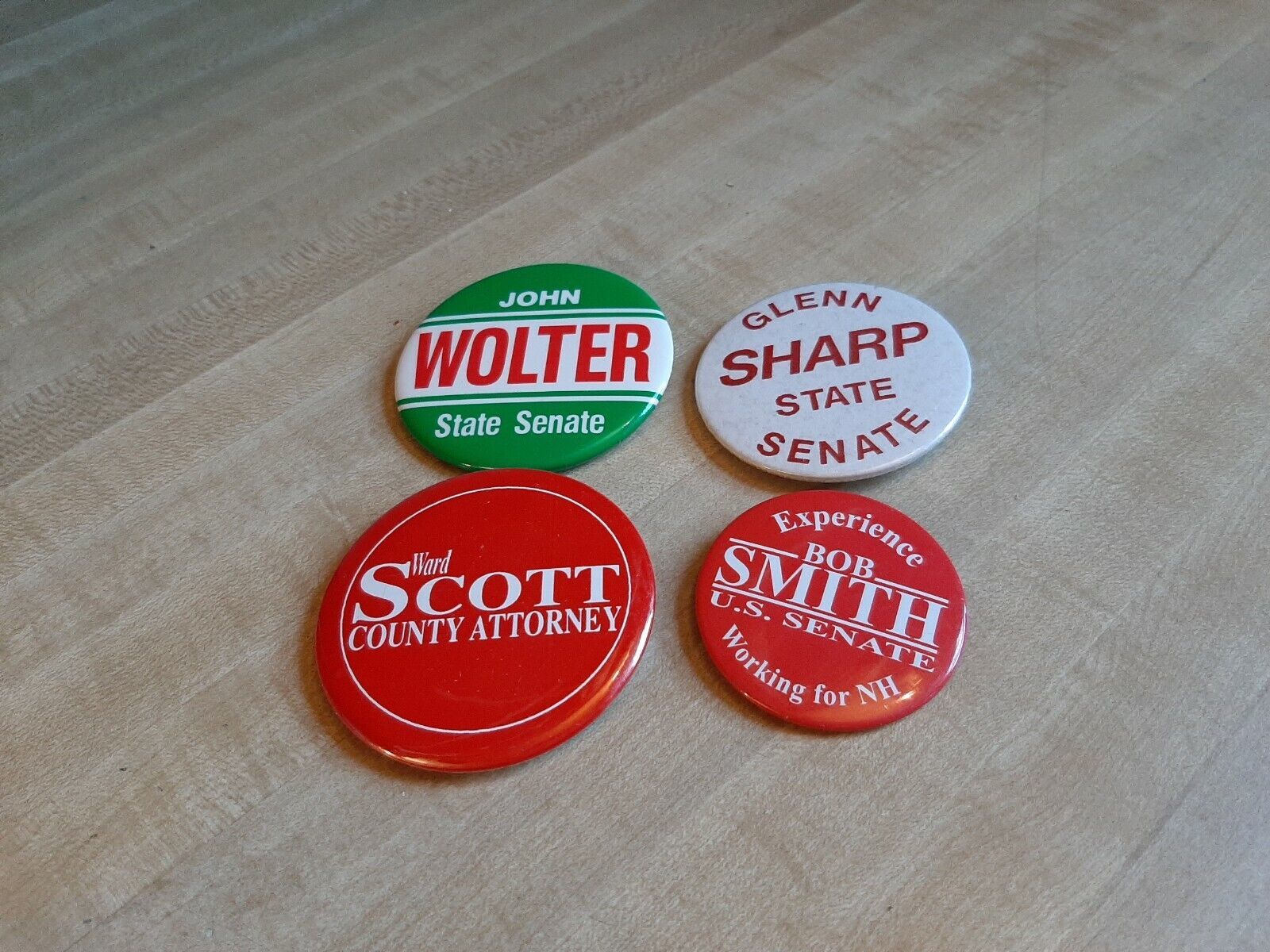 LOT OF 4 CAMPAIGN / POLITICAL PINS  NH NEW  HAMPSHIRE - $4.99
