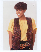 Halle Berry Pose D 8x10 photo - $5.00