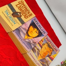 3X Pendragon Cycle Taliesyn, Merlin &amp; Arthur Stephen Lawhead Book Lot Vtg - $276.95 MXN