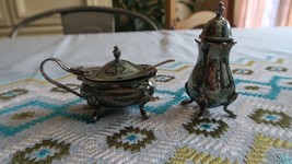 Vintage Reed and Barton Salt Cellar and Pepper Shaker 93.38g - $141.16