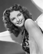 Julie London Classic Mgm Pose Radiant Smile 8X10 Photo - £7.66 GBP