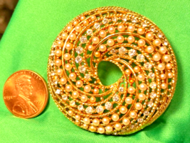 Vintage 1950s Mid Century Gold Diamante Cluster Brooch - $24.68