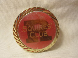 vintage Squires Club Pin- raised R emblem on Gold - £3.13 GBP