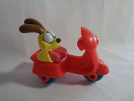 Vintage 1988 McDonald&#39;s Garfield &amp; Odie Scooter w/ Side Car  - missing Garfield - £1.42 GBP