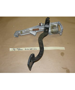 OEM 76 Mercedes Benz 450SL BRAKE PEDAL PAD ASSEMBLY #1072940801 #107 294... - $135.66 CAD