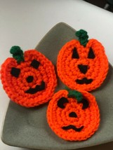 Lot of 3 Orange Crocheted Jack O’Lantern Halloween Pumpkin Holiday Pin Brooch –  - £7.56 GBP