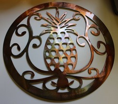 Pineapple in Ornamental Circle - Metal Wall Art - Copper 24&quot; - £49.34 GBP