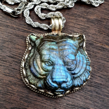 BIG MEN&#39;S VINTAGE Natural Blue Fire Carving Labradorite Lion Face Necklace 2 - £93.04 GBP