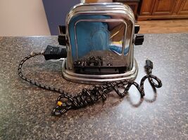 Vtg Art Deco  Bersted Electric Toaster Model No 71 - $39.59